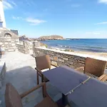 Albatross Seafront House דירה *