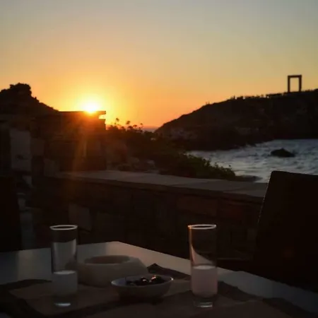 דירה Albatross Seafront House