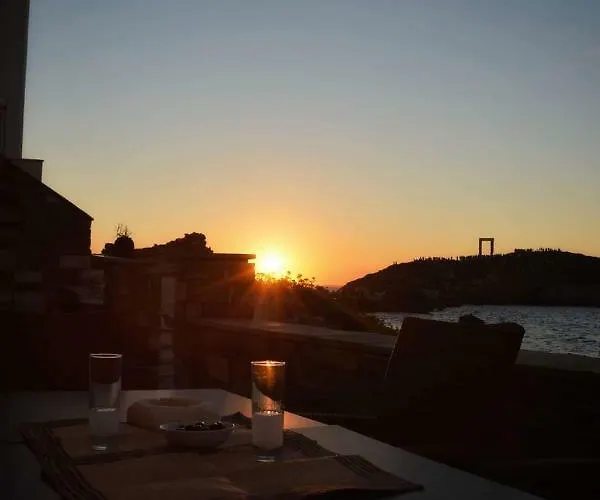 アパート Albatross Seafront House Naxos City