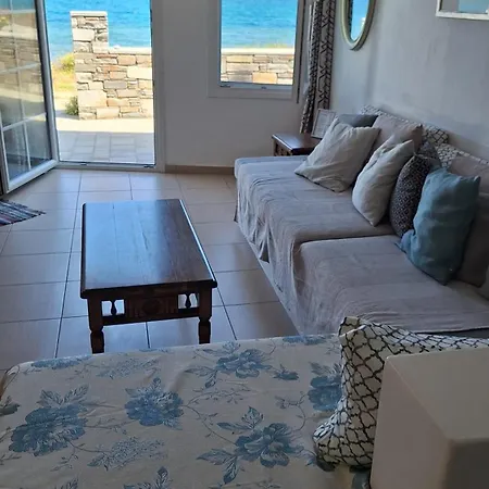 Albatross Seafront House