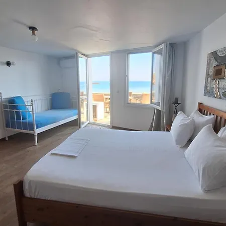 Albatross Seafront House Daire