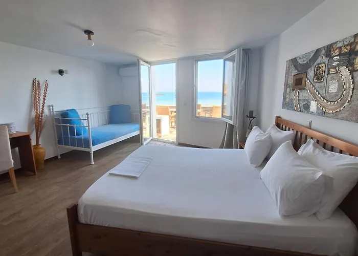 Albatross Seafront House Apartament